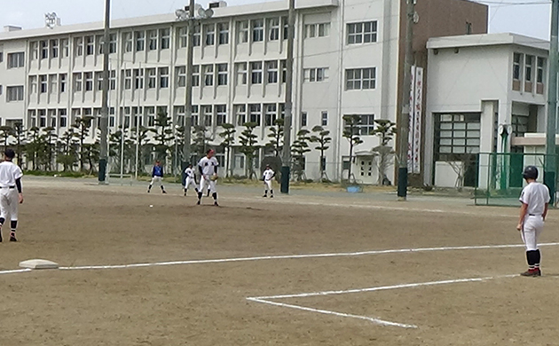 冬でも積極的に紅白戦を行っている福岡工業野球部
