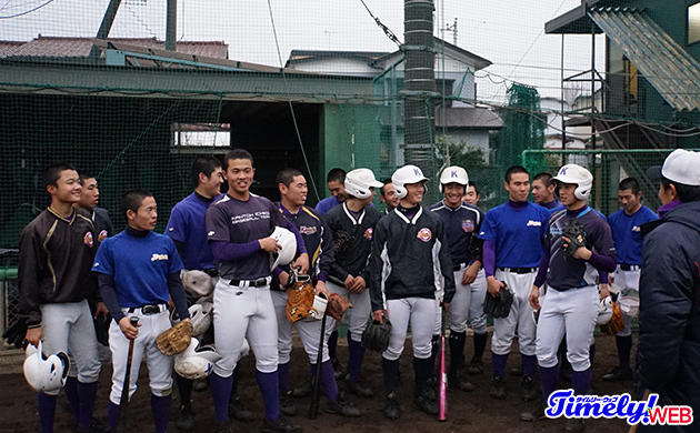 写真｜時折笑顔が見られるなど、練習の雰囲気の良さが伝わって来る関東一高選手たち