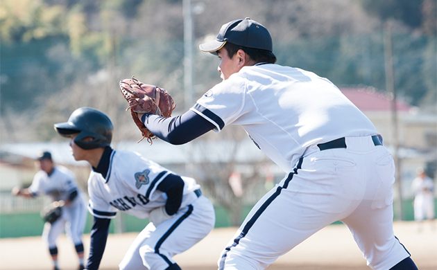 実践的な練習に取り組む栃木工業野球部の選手たち